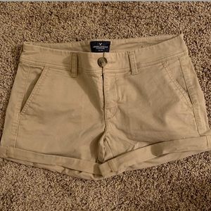 NWOT American Eagle Size 4 Khaki Midi Shorts